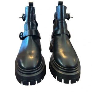 Stuart Weitzman Maverick Bedford Leather Moto Buckled Bootie NEW Size 6.5